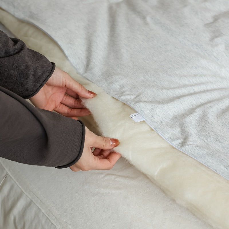 Tufted Lightweight Down-Alternative Reversible Duvet Comforter