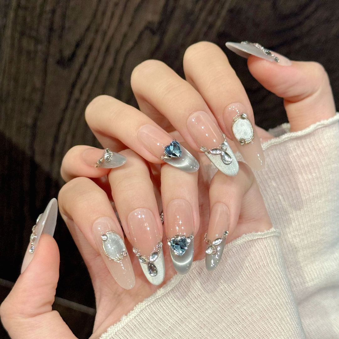 Decorative Crystal-Embellished Press-On Nail Art Set