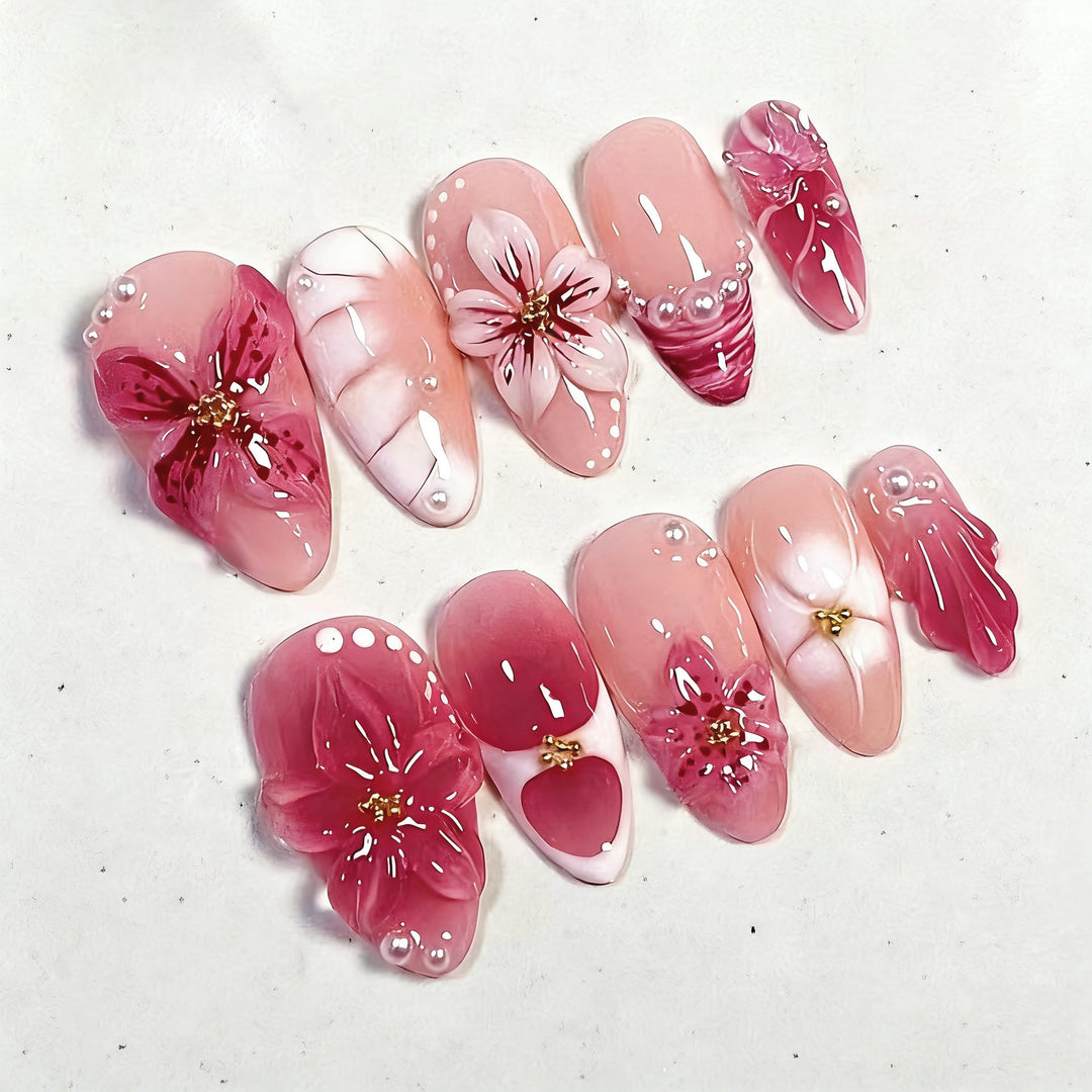 Artificial nail set with elegant rose and gold embellishments Stornfield