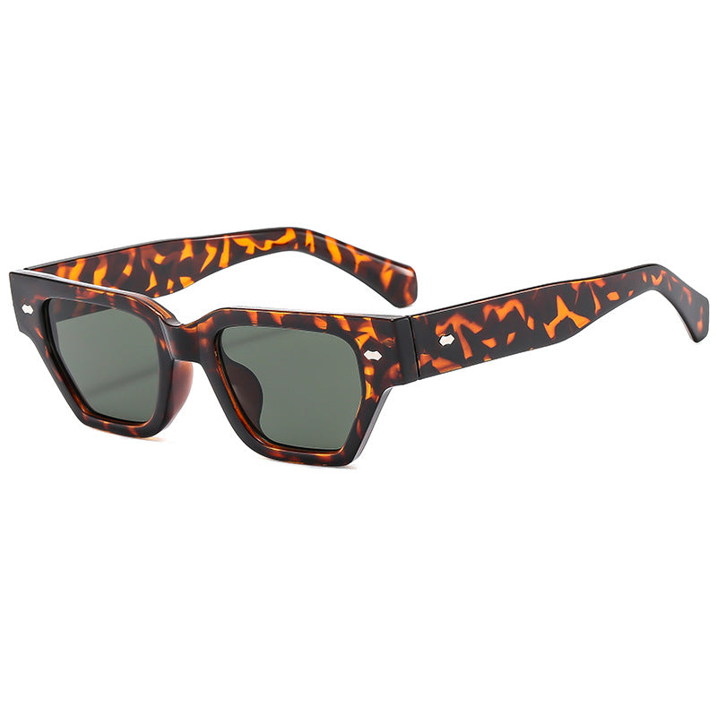 Women’s sunglasses in modern, geometric design with glare-free lenses Stornfield