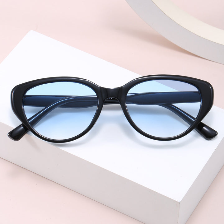 Women Cat-Eye Sunglasses with trendy leopard pattern Stornfield