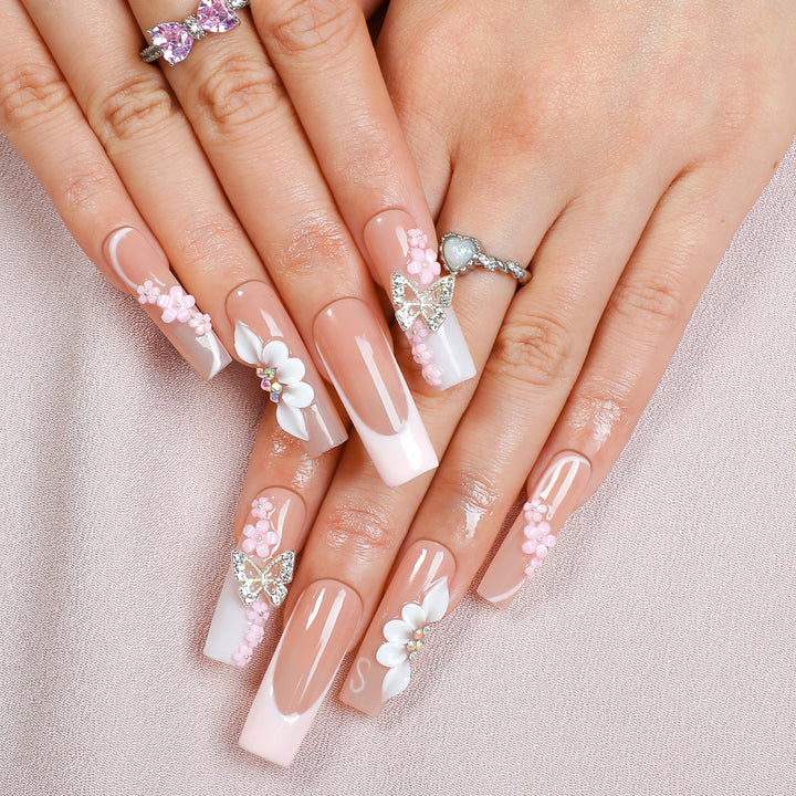 Artificial nail set with floral and extravagant 3D decorations Stornfield