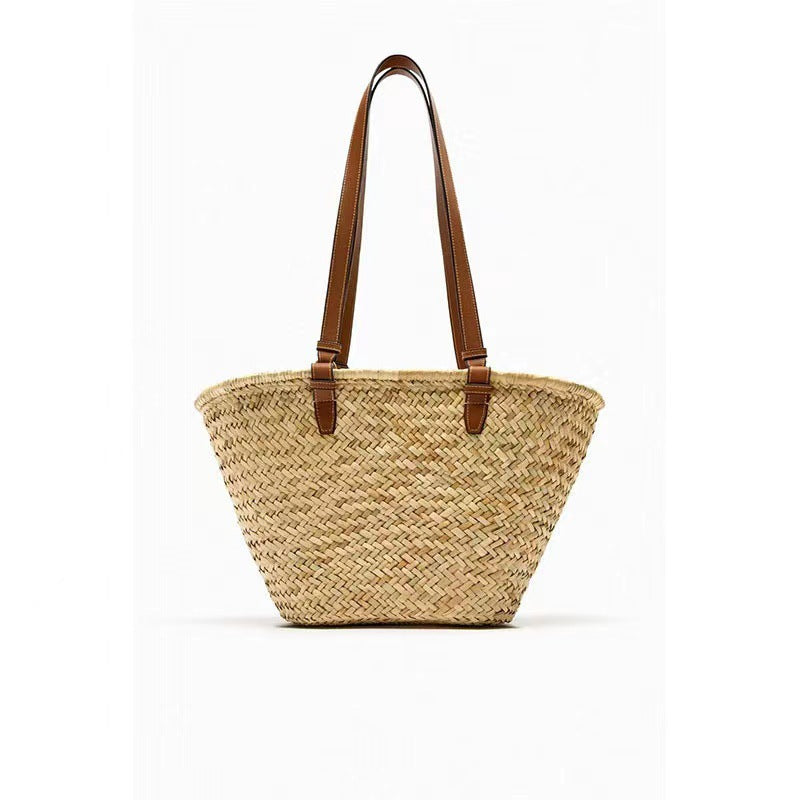 Elegant braided tote bag with leather handles Stornfield