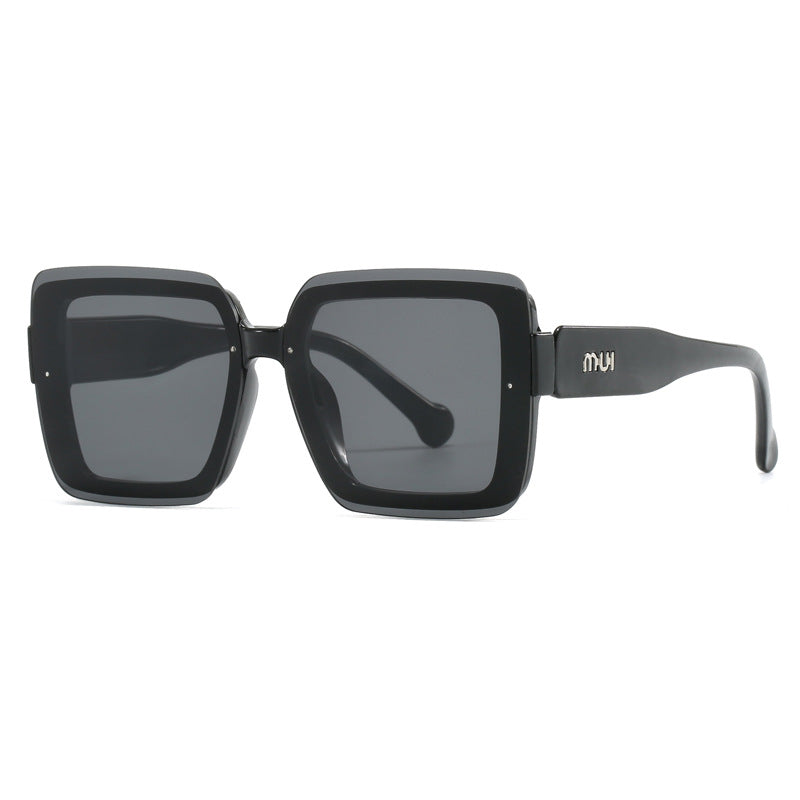Women's oversized sunglasses in urban design Stornfield
