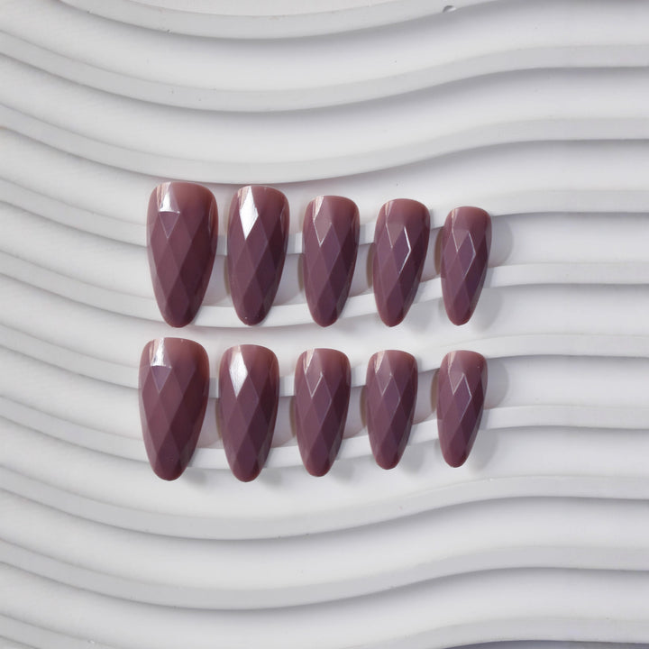 Premium Glossy Diamond-Shaped Press-On Nails Stornfield