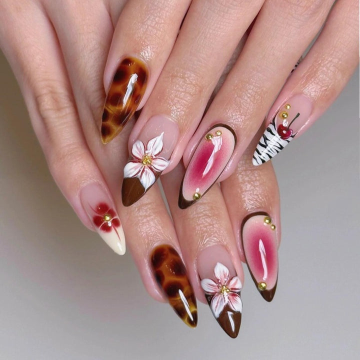 Animal-Inspired Press-On Nail Art Set Stornfield