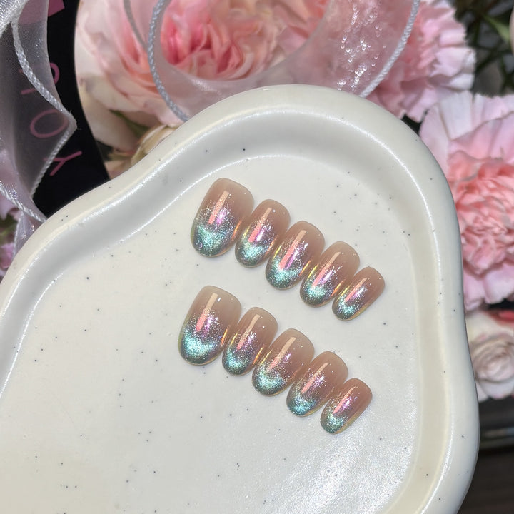 Artificial nail tips with shimmering ombre effect Stornfield