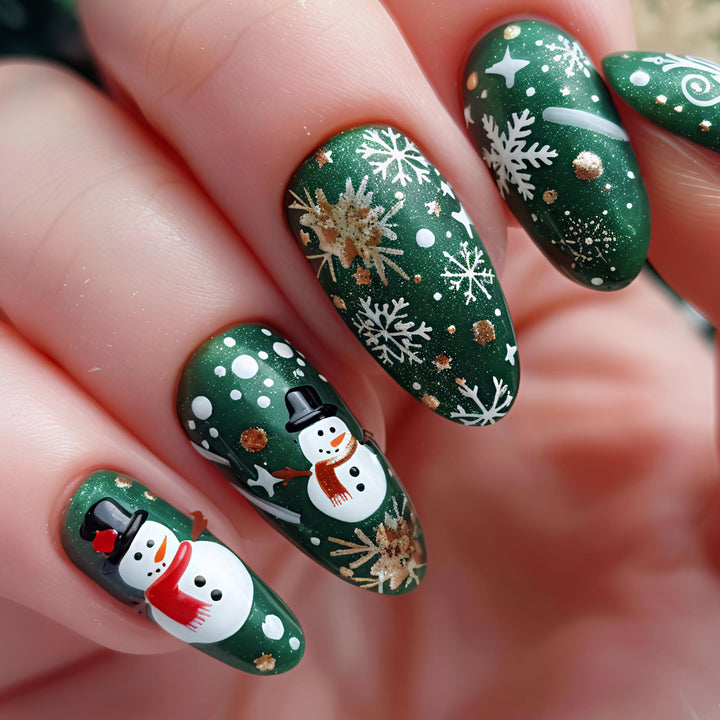 Artificial nails with festive snowman design Stornfield