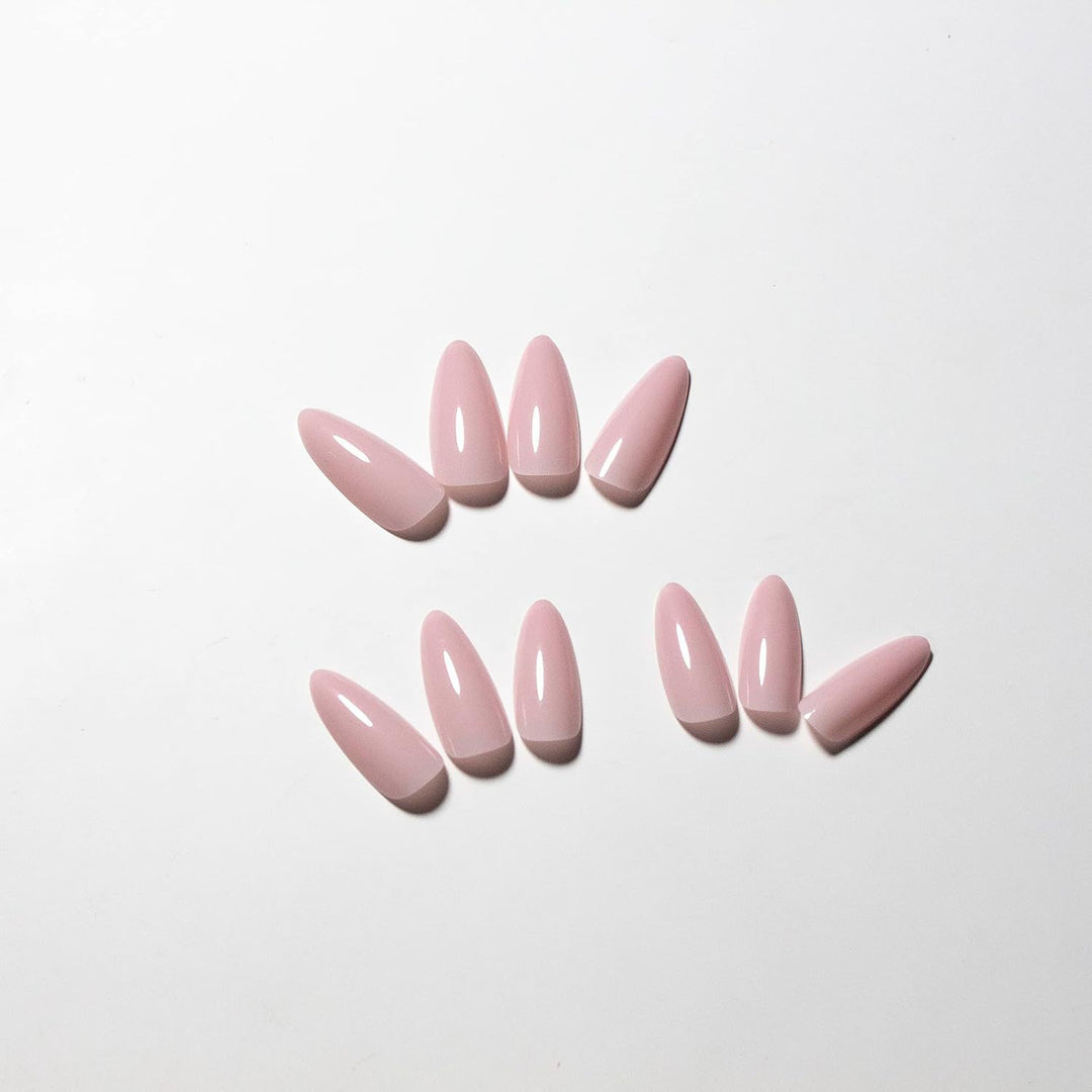 Artificial nail set in elegant stiletto shape Stornfield