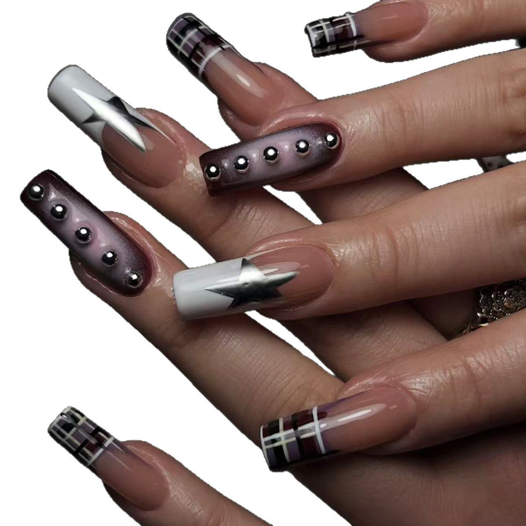 Artificial nails with elegant geometric design Stornfield