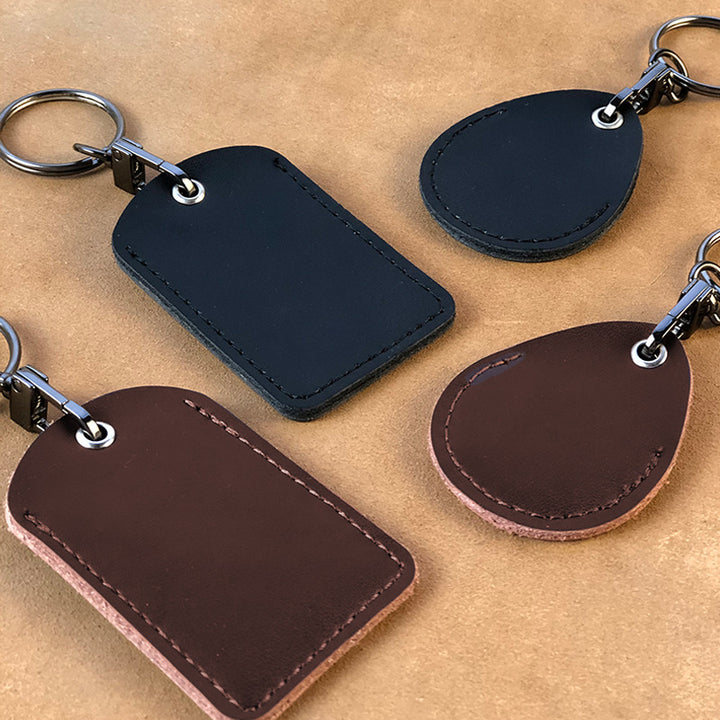 Unisex keychain with integrated Tracker Stornfield
