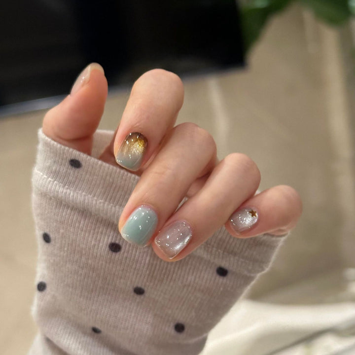 Artificial nail tips with gloss finish Stornfield
