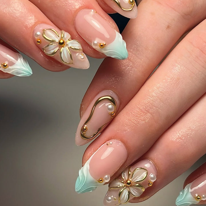 Elegant Floral Nail Art Kit Stornfield