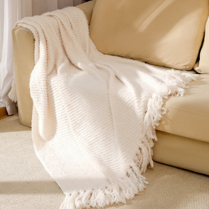 Women's knitted blanket with softest fleece and decorative fringes Stornfield