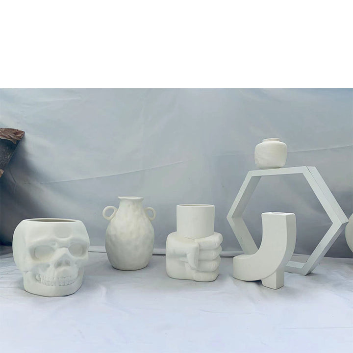 Artistic Skull Planter Stornfeild