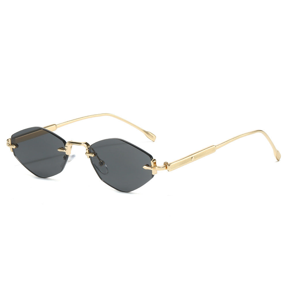 Chic Angular Cat-Eye Sunglasses Stornfield