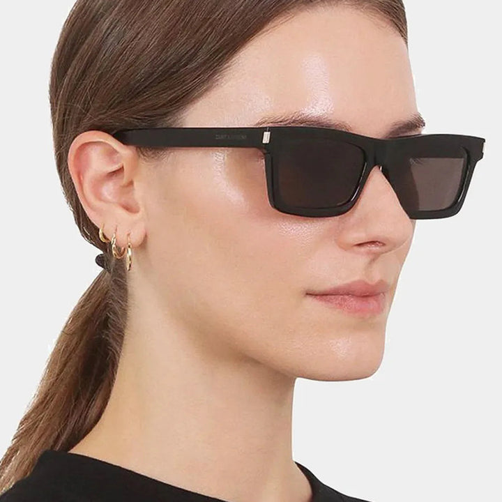 Women's square sunglasses with transparent lenses and stylish design Stornfield