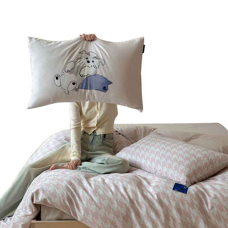 Reversible cotton satin duvet cover set with geometric square jacquard and concealed zipper