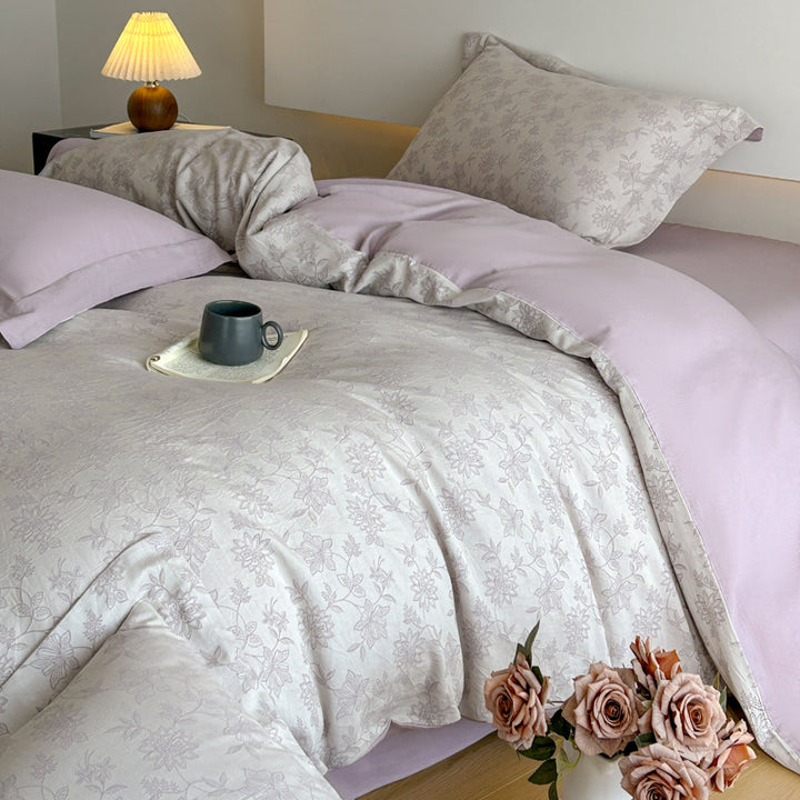 Luxurious bedding set with floral jacquard pattern