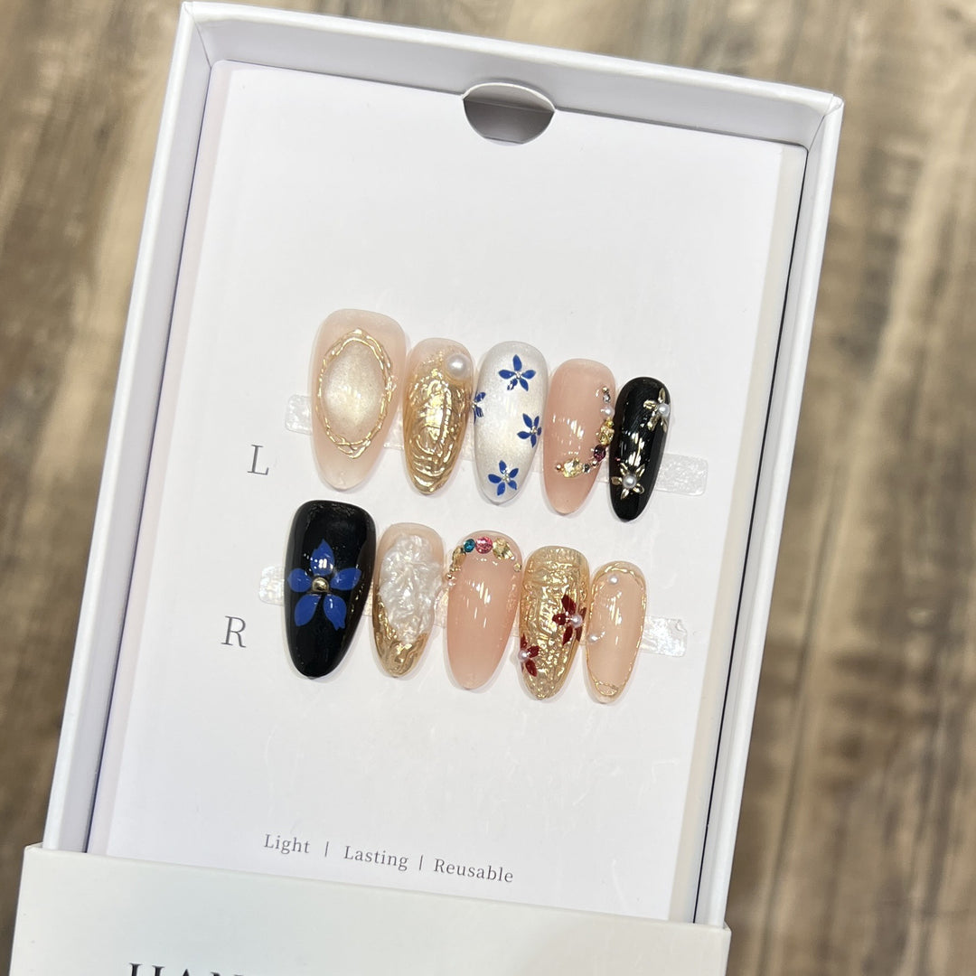 Elegant Floral Press-On Nail Set Stornfield