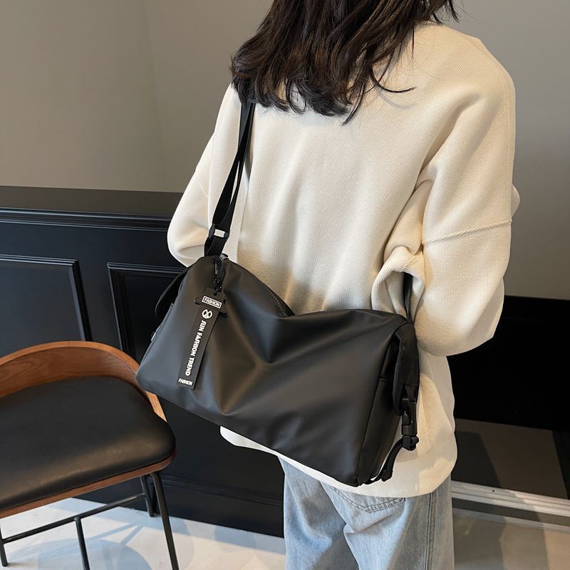Sleek Multi-Functional Shoulder Bag Stornfield