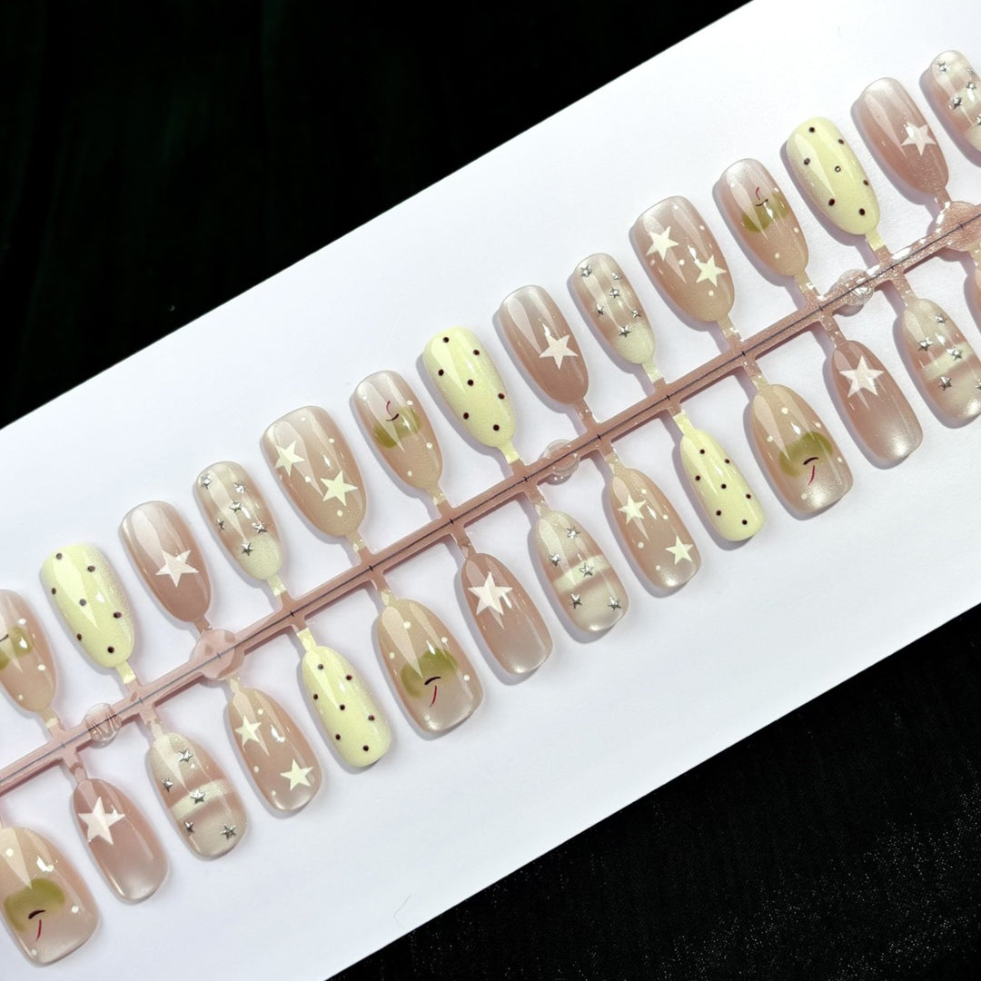Artistic Star-Accented Press-On Nail Art Set