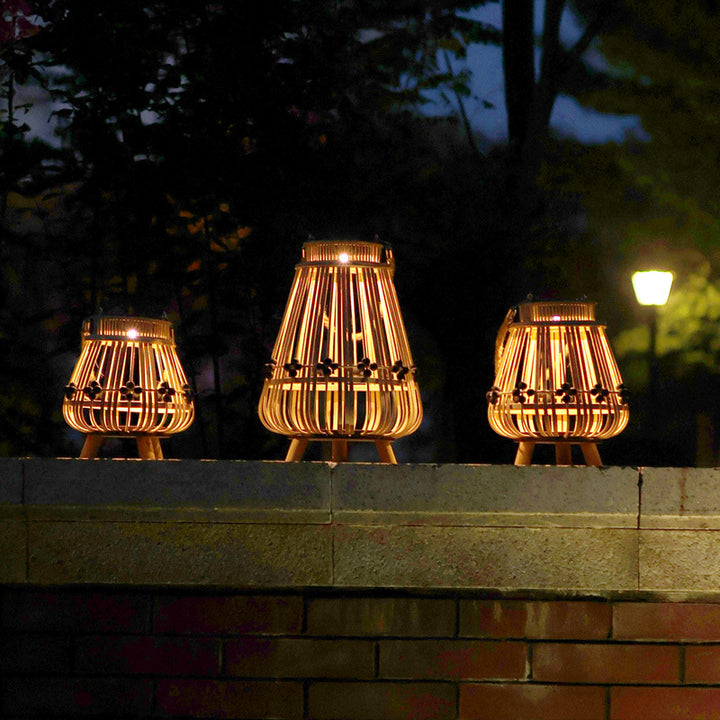 Decorative light source with natural rattan Stornfield