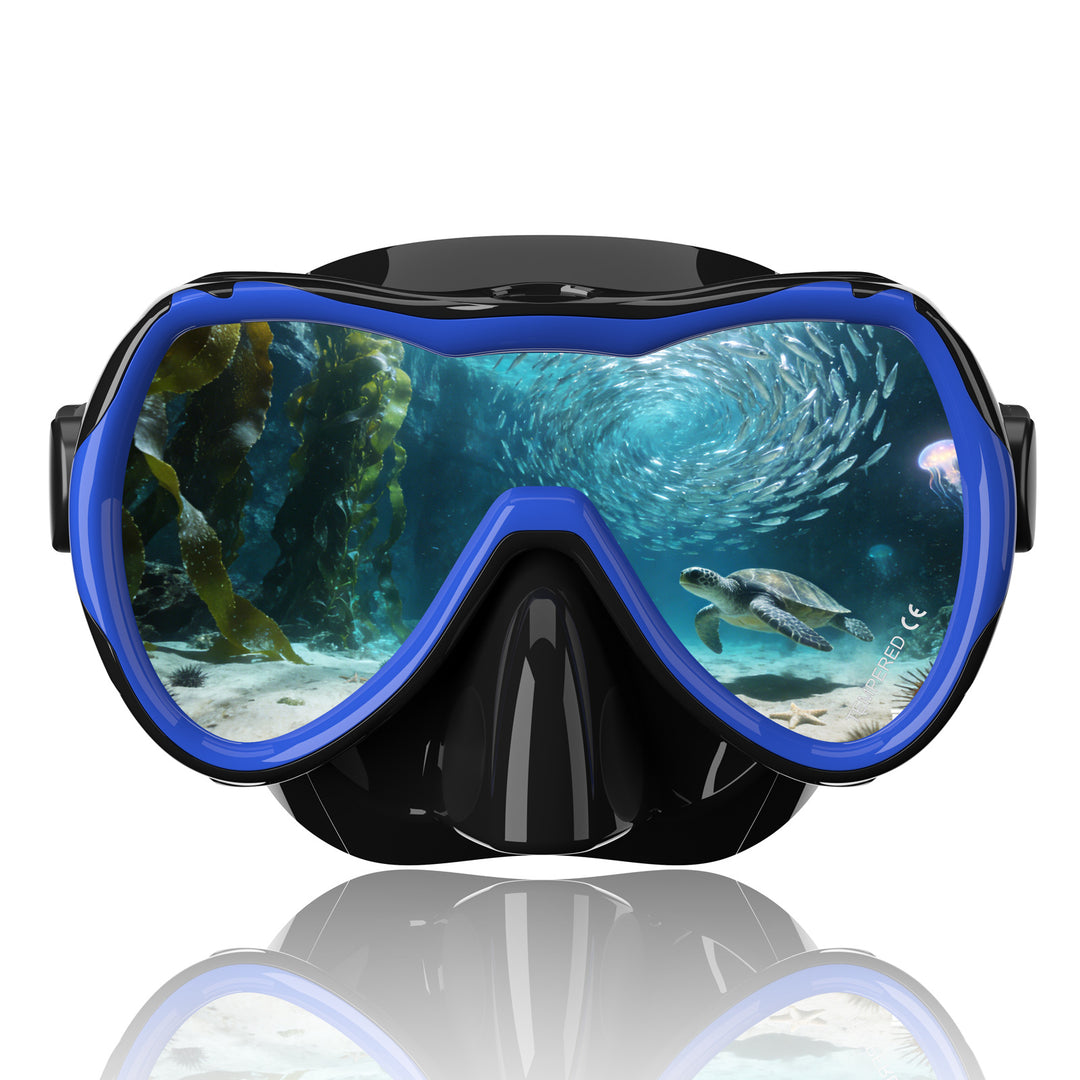 Diving mask with wide field of vision by Stornfield