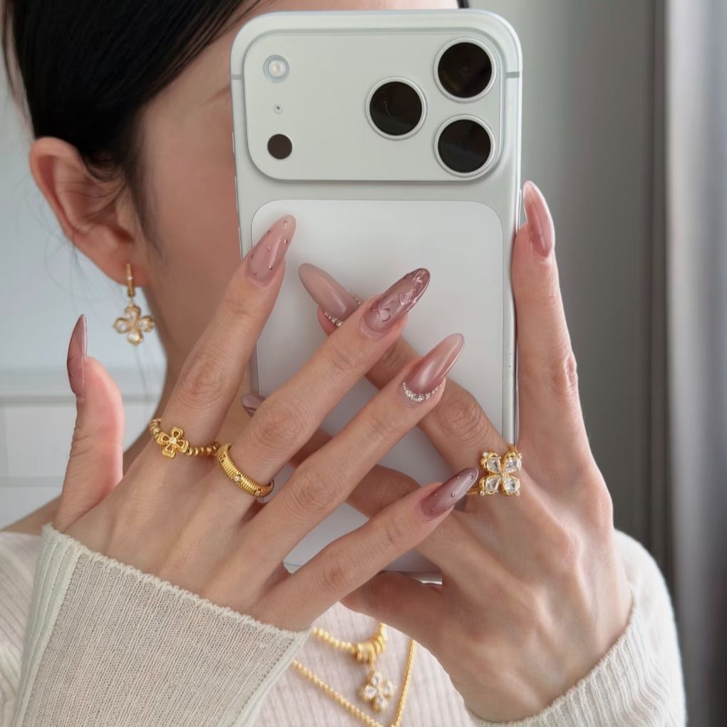 Elegant Nail Art Extensions