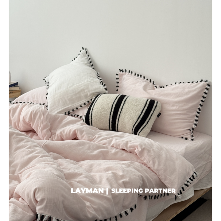 Natural cotton-linen duvet cover set with a crinkled linen look and floral tone-on-tone pattern
