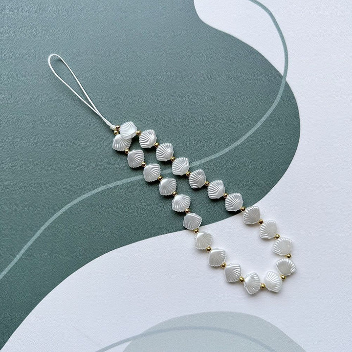 Elegant Shell Bead Necklace Stornfield