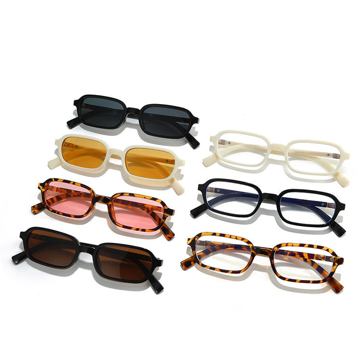 Chic Flat Lens Sunglasses with Decorative Metal Details Stornfield