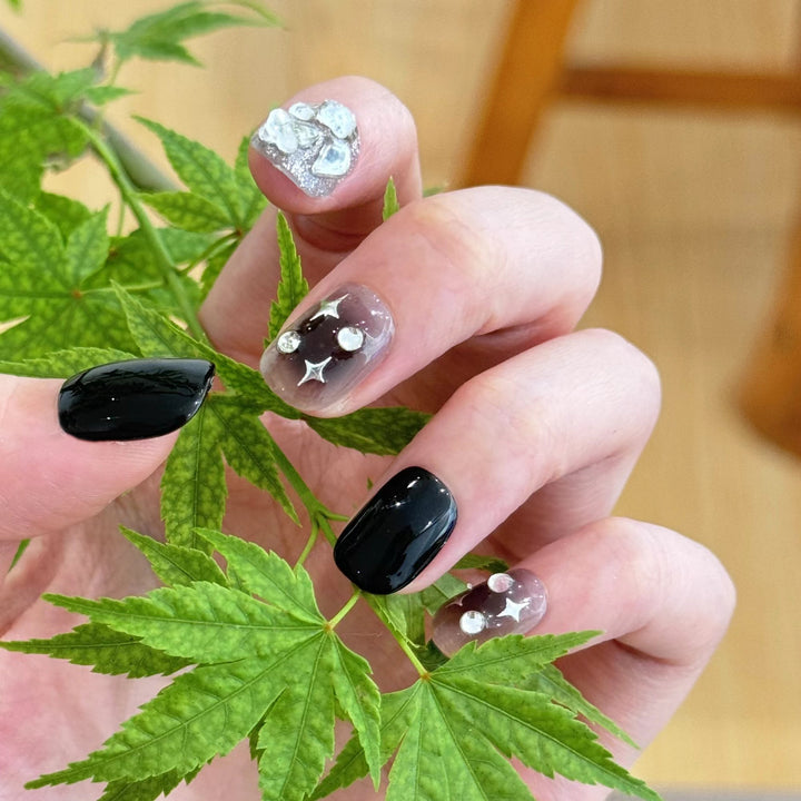 Glamorous Press-On Nail Set