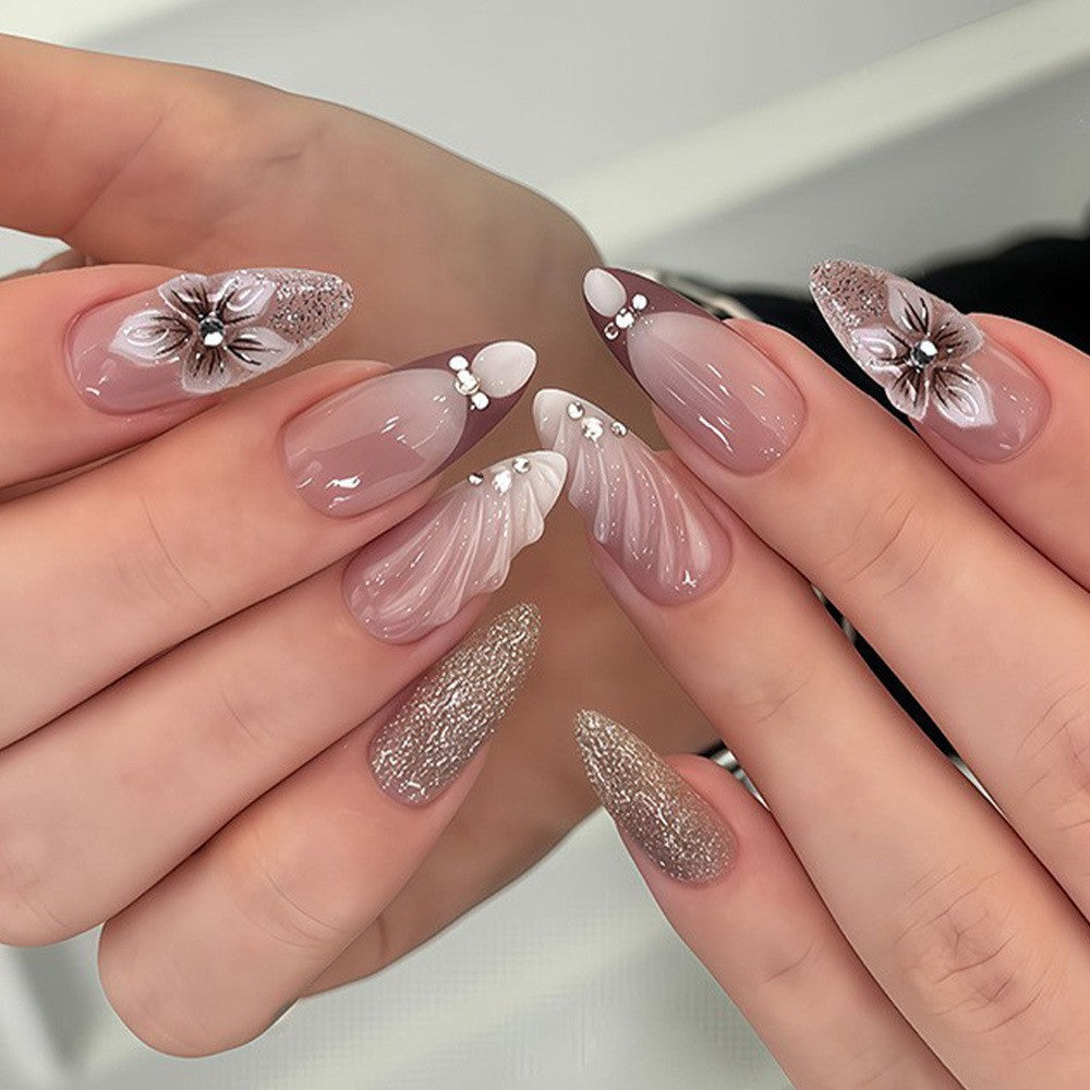 Artful Nail Tips Set with Leaf Accents Stornfield