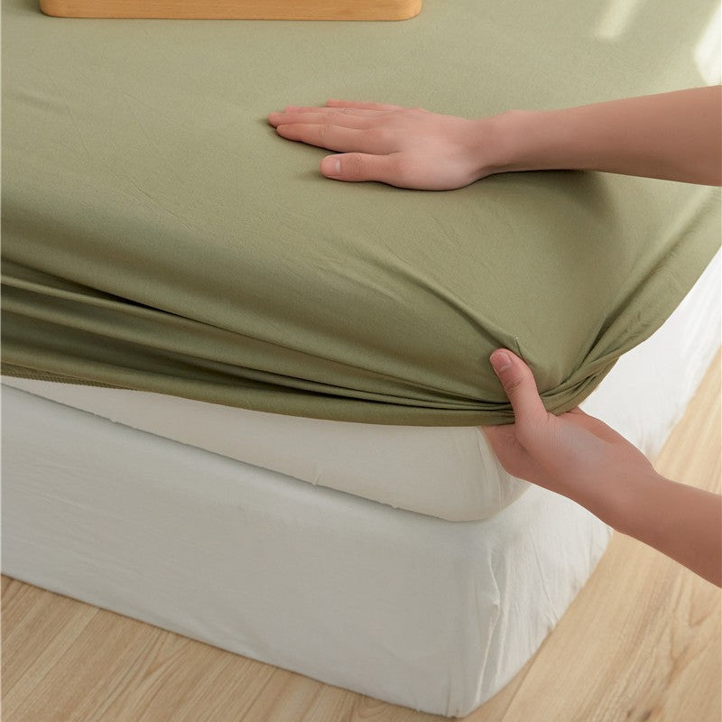 Elastic fitted sheet made of cotton jersey with extra deep pocket and all-around elastic