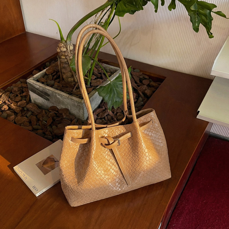 WoTextured Leather Tote Bag Stornfield
