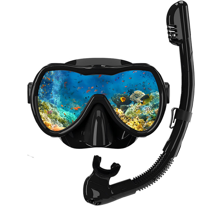 Diving mask with wide field of vision by Stornfield