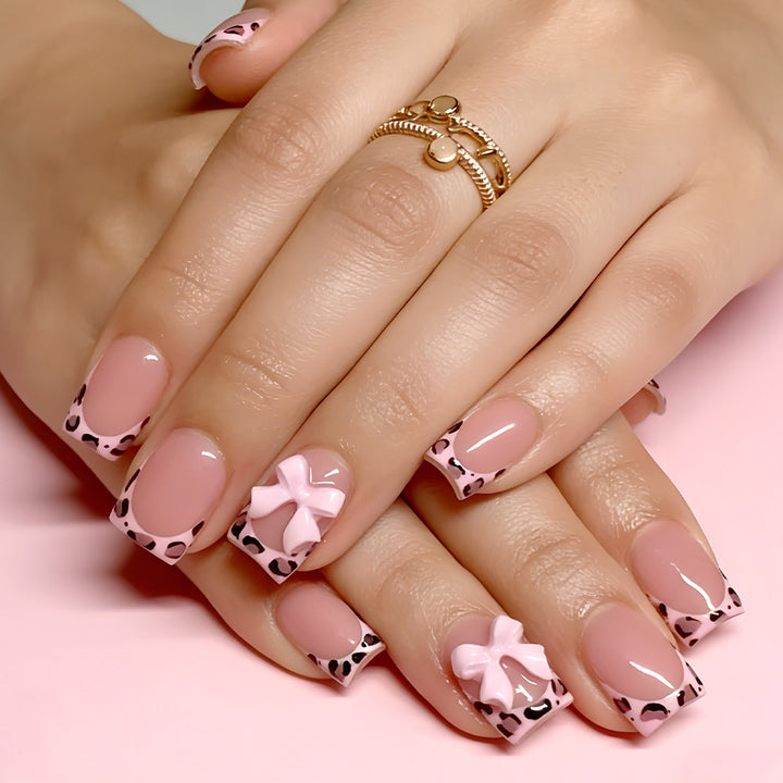 Elegant Animal Print Nail Art Set Stornfield