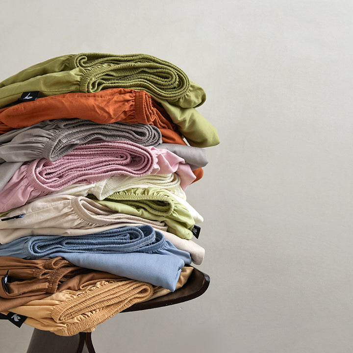 Extra-deep Jersey fitted sheet with elastic all-round rubber and soft single jersey