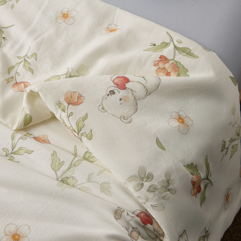 Double-layer muslin baby blanket with cute strawberry and bear motif