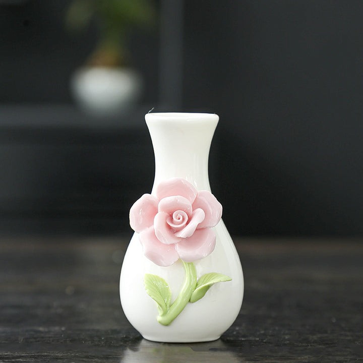 Elegant Floral Themed Ceramic Vase Stornfeild