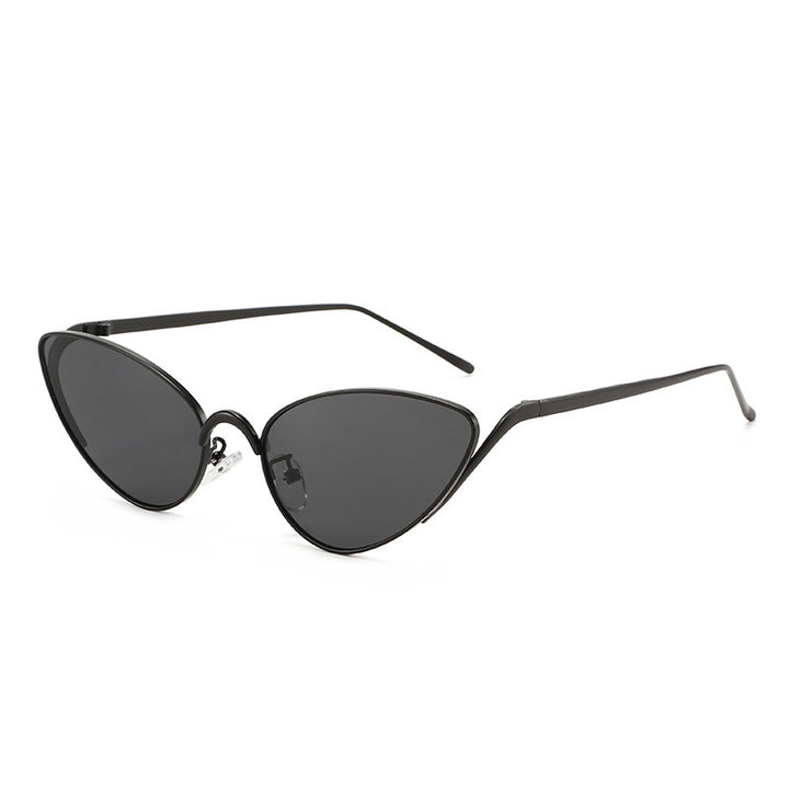 Stylish Cat-Eye Sunglasses with Lightweight Frame Stornfield