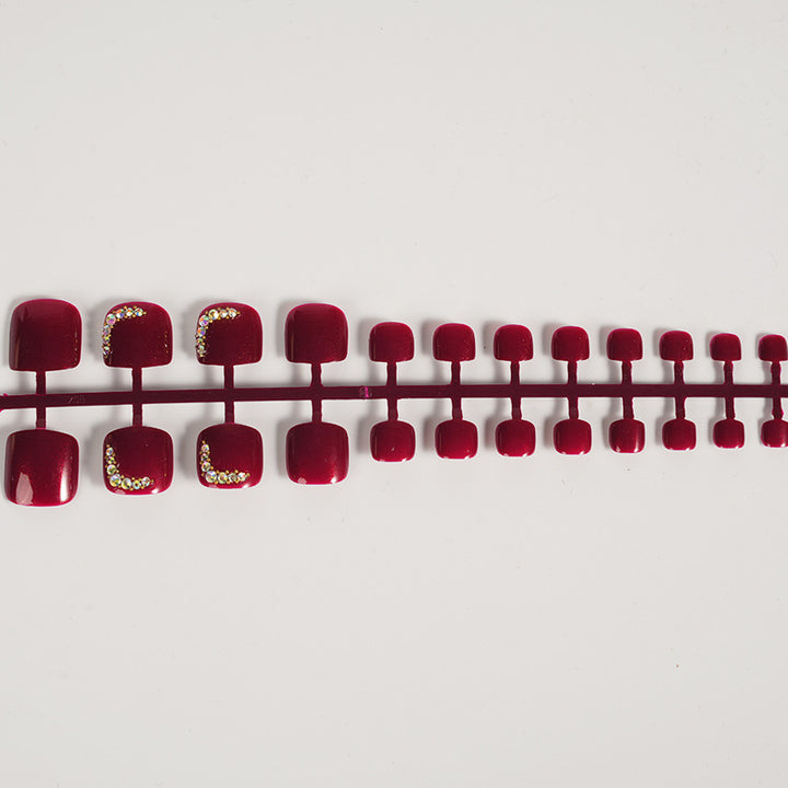 Glossy Decorative Press-On Nail Set Stornfield