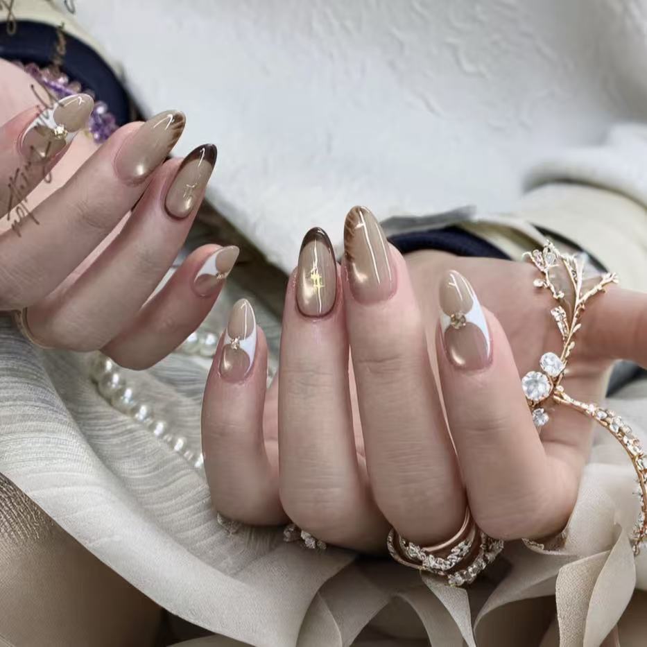 Premium Press-On Nail Art Set