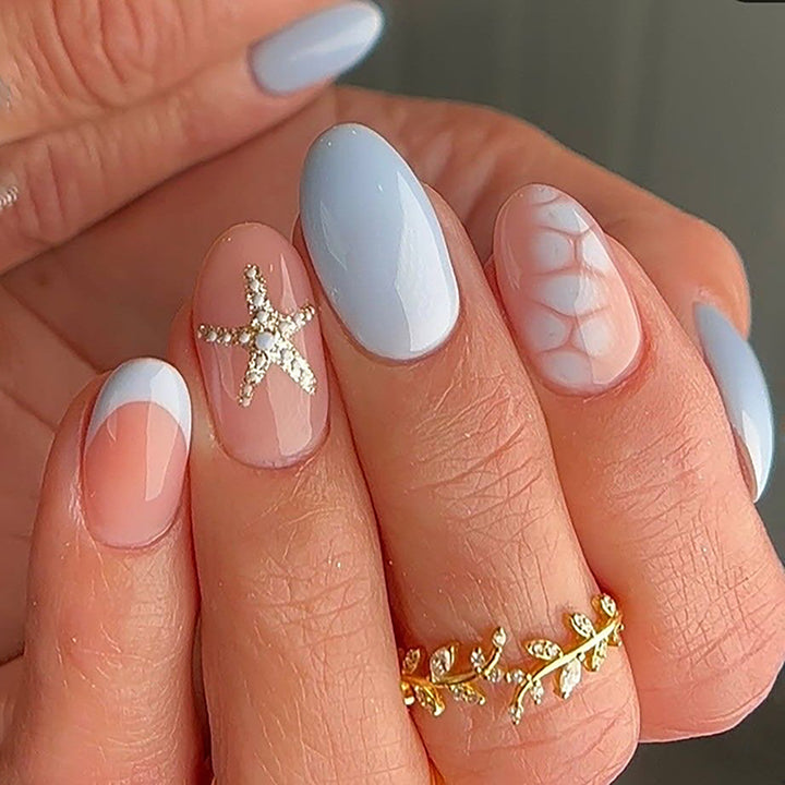 Artful and elegant nail art Stornfield