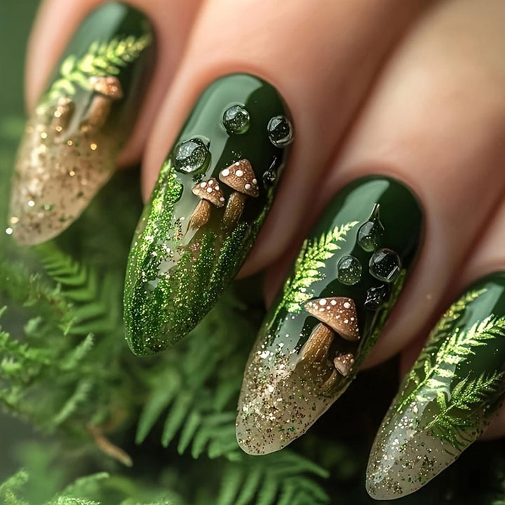 Artificial nail set with glamorous moss design Stornfield