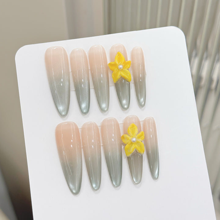 Decorative Stiletto Press-On Nail Art Set