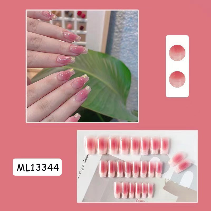 High-quality artificial nails with natural ombre effect