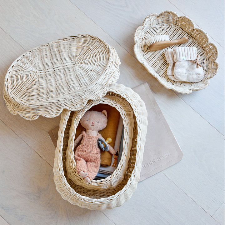 Wall basket in elegant shell design Stornfield