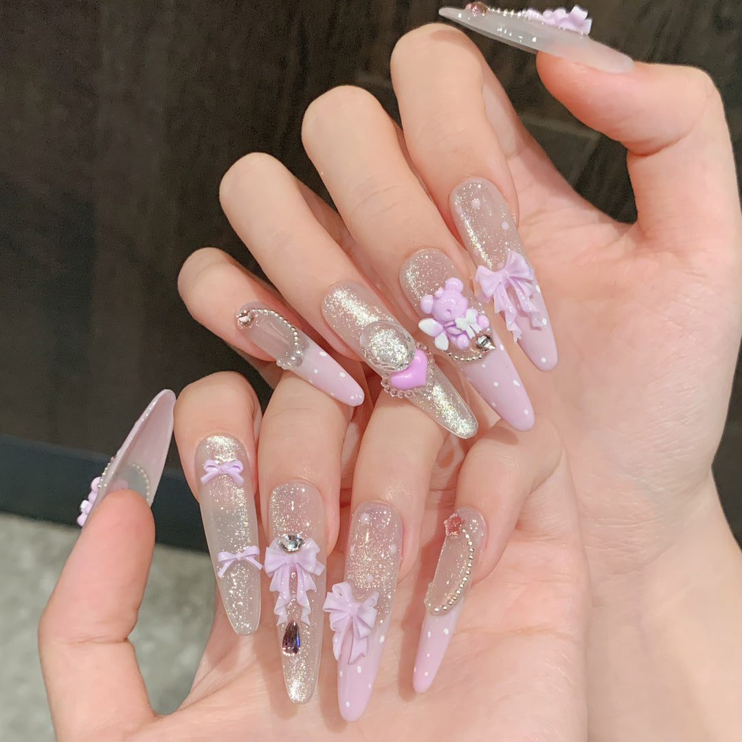 Decorative Press-On Nail Art Set with Whimsical Accents